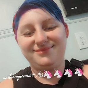 Meet your Posher, Isabel